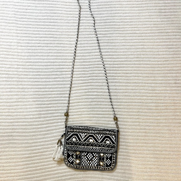 Embroidered Lucy Crossbody Handbag - Picture 3 of 3